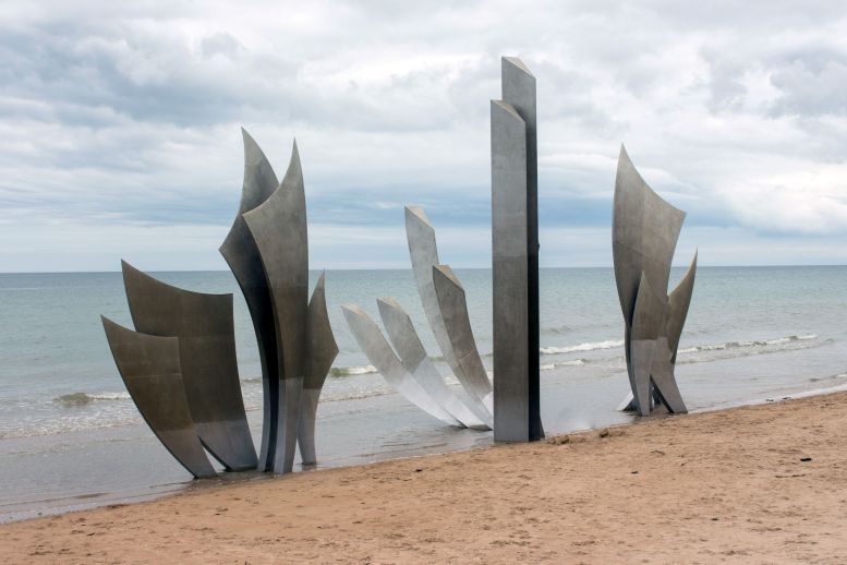 D-Day Memorial Les Braves Omaha Beach