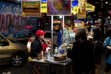 Food Cart nachts in NYC
