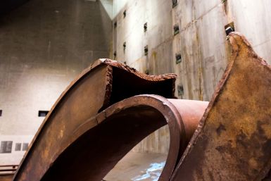 Geschmolenzener Stahlbalken World Trade Center 9 11 Museum New York City