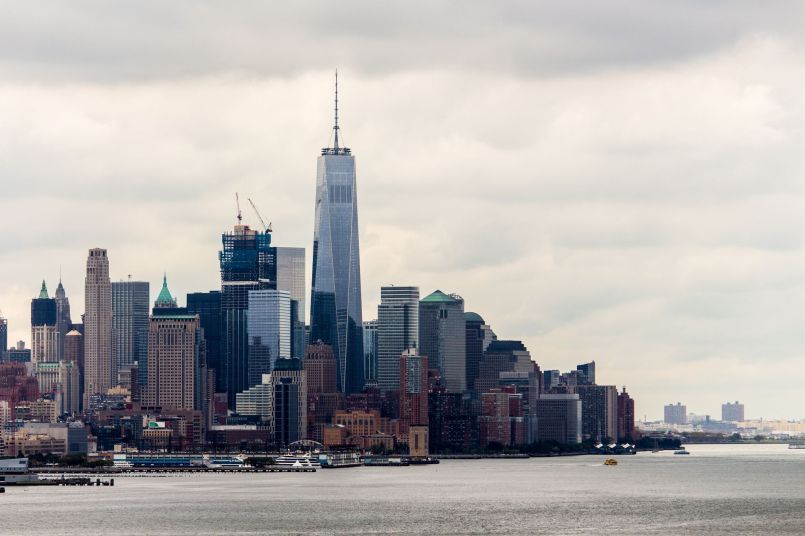 Lower Manhattan mit One World Trade Center