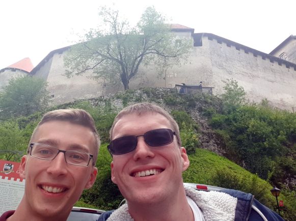 Team DREIst am Schloss von Bled