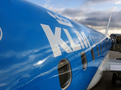 KLM Flugzeug am Flughafen Dresden