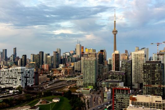 Skyline von Toronto am Abend
