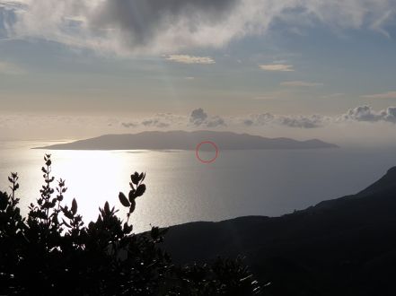 Insel Giglio von Monte Argentario ausgesehen, Liegeplatz Costa Concordia