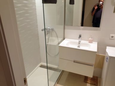 Badezimmer in AirBnB Apartment in Cala Millor