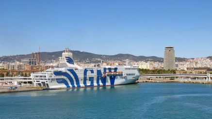 GNV Autofähre Excelsior Palermo in Barcelona