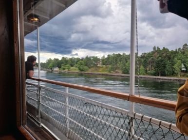 Ausblick auf Schären vom Ausflugsboot aus