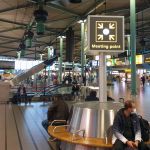 Meeting Point in der Ankunftshalle vom Schiphol International Airport Amsterdam
